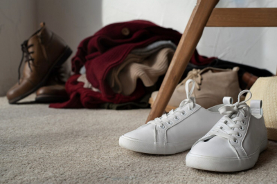 В российских ТЦ обнаружили массовые подделки кроссовок Nike и Adidas