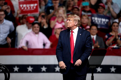 Daily Star: Трамп верит в пришельцев в океанах Земли