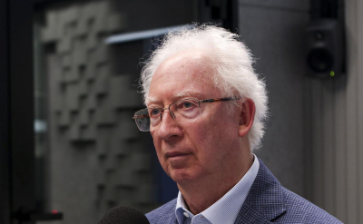 Олег Вьюгин рассказал, что почитать для «широкого» взгляда на экономику