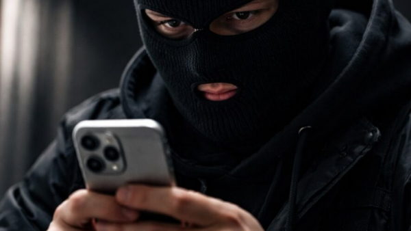 Мошенники звонят от имени налоговой и пугают россиян проблемами с декларацией 11/04/2026 – Новости