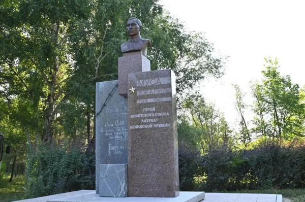 В&nbsp;Омске открыли памятник Мусе Джалилю