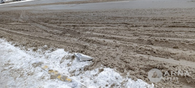 Неожиданное потепление превратило улицы Семея в ледяное месиво