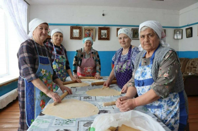 &laquo;Пусть почувствуют себя как дома&raquo;: как 5 женщин из села Тюрнясево помогают сотням бойцов