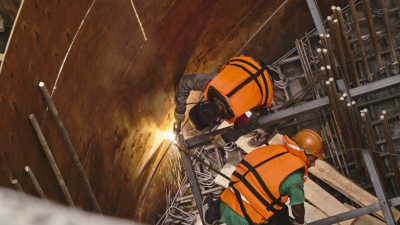 &laquo;Держимся, но риски большие&raquo;: отчисления по налогу на прибыль в Татарстане рухнули на треть 24/04/2026 &ndash; Статьи Крупные предприятия Татарстана снизили налоговые отчисления на 19,33 млрд рублей