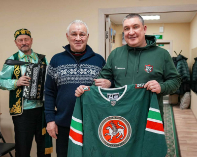 &laquo;Ак Барс&raquo; встретился с представителями автономии татар Новосибирской области