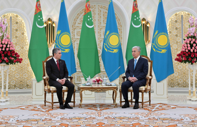 Развитие казахско-туркменских отношений по восходящей отметил президент