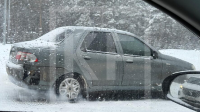 Из-за массового ДТП с шестью авто на Горьковском шоссе в Казани образовалась огромная пробка 01/02/2026 &ndash; Новости