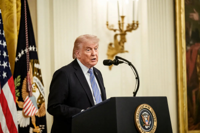 Конгрессмен Гарсия запросил данные о подарке Кремлева сыну Трампа