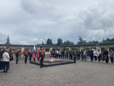 В День памяти и скорби в Казани началась церемония возложения цветов к Вечному огню