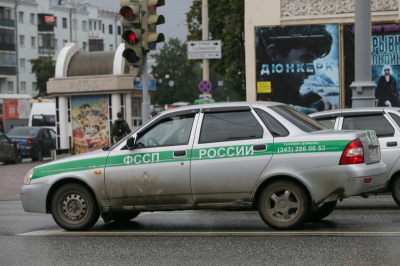 Пристава и подельника из Сургута отправили за решетку за махинации: ущерб 413 миллионов