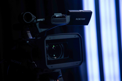 DM: актер из фильма &laquo;Бэтмен: Начало&raquo; Джон Нолан скончался в возрасте 87 лет