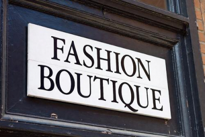 Вывески на иностранных языках запретят