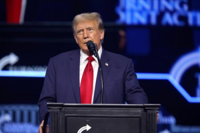 Трамп заявил, что продлевает режим прекращения огня в конфликте с Ираном