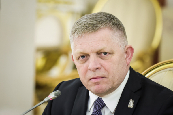 &laquo;Глупый шаг&raquo;: Фицо раскритиковал Зеленского за прекращение транзита нефти