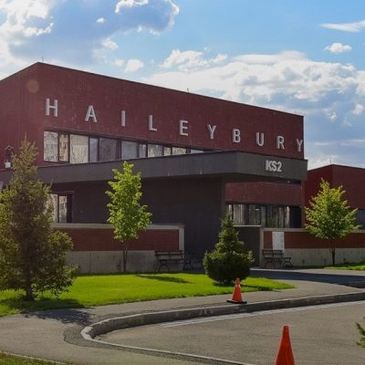 Как учат в известных казахстанских школах: Истории учеников