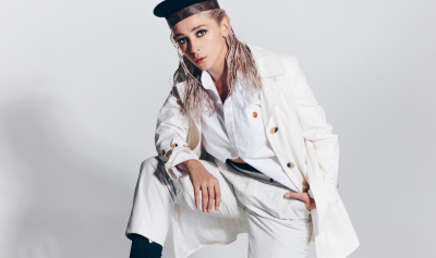 Настю Ивлееву едва не сбила машина в Эфиопии