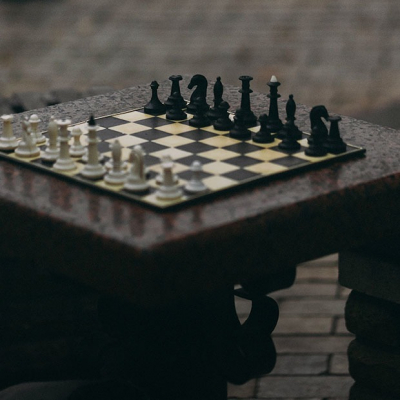 От бара до академии: Где поиграть в шахматы в Алматы