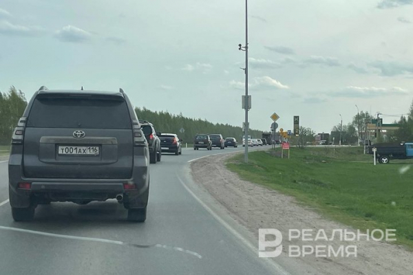 В Татарстане почти половина водителей не пускает в поток тех, кто объехал пробку