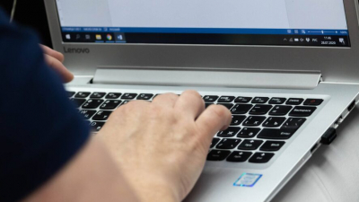 Росстат: Уровень безработицы в России в феврале опустился до 2,1% 01/04/2026 &ndash;