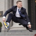Мастер переобувания в прыжке: Почему разворот Гончаренко* к миру с Россией — это не случайность