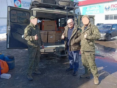 Волонтеры Елабуги доставили на фронт иконы, Кораны и Библии для обустройства молельных комнат на передовой