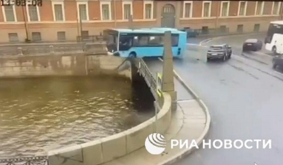 Автобус упал в реку в Санкт-Петербурге: среди погибших и пострадавших казахстанцев нет